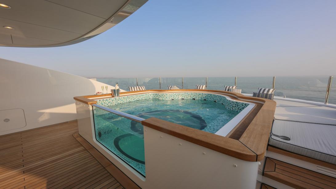 yacht Starburst III