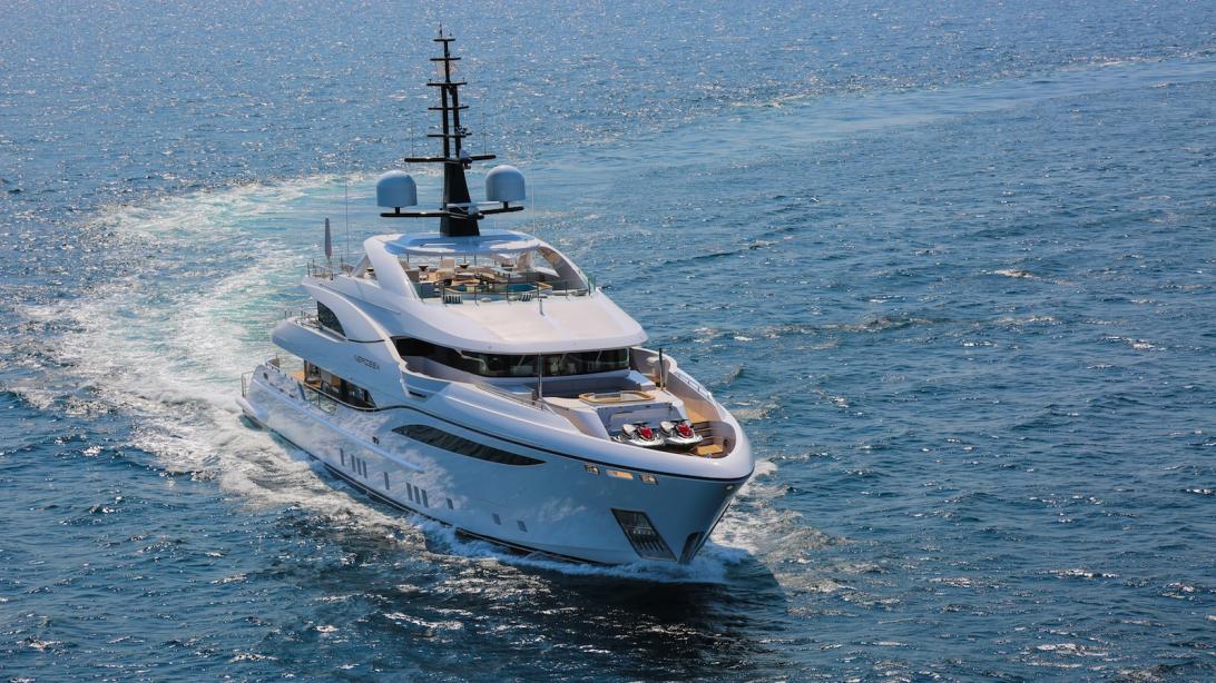 yacht Starburst III