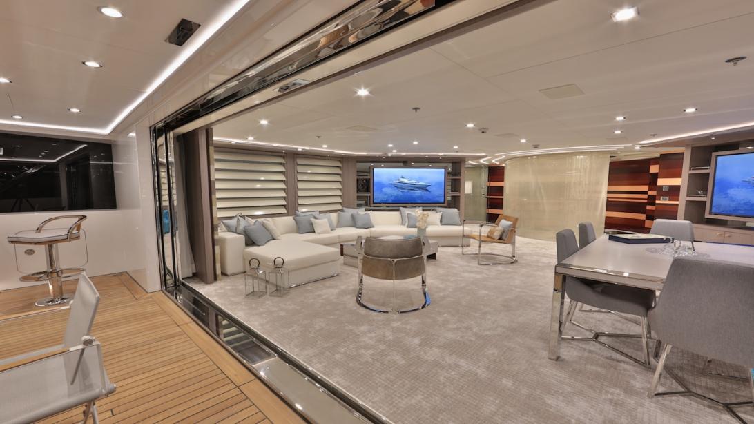 yacht Starburst III