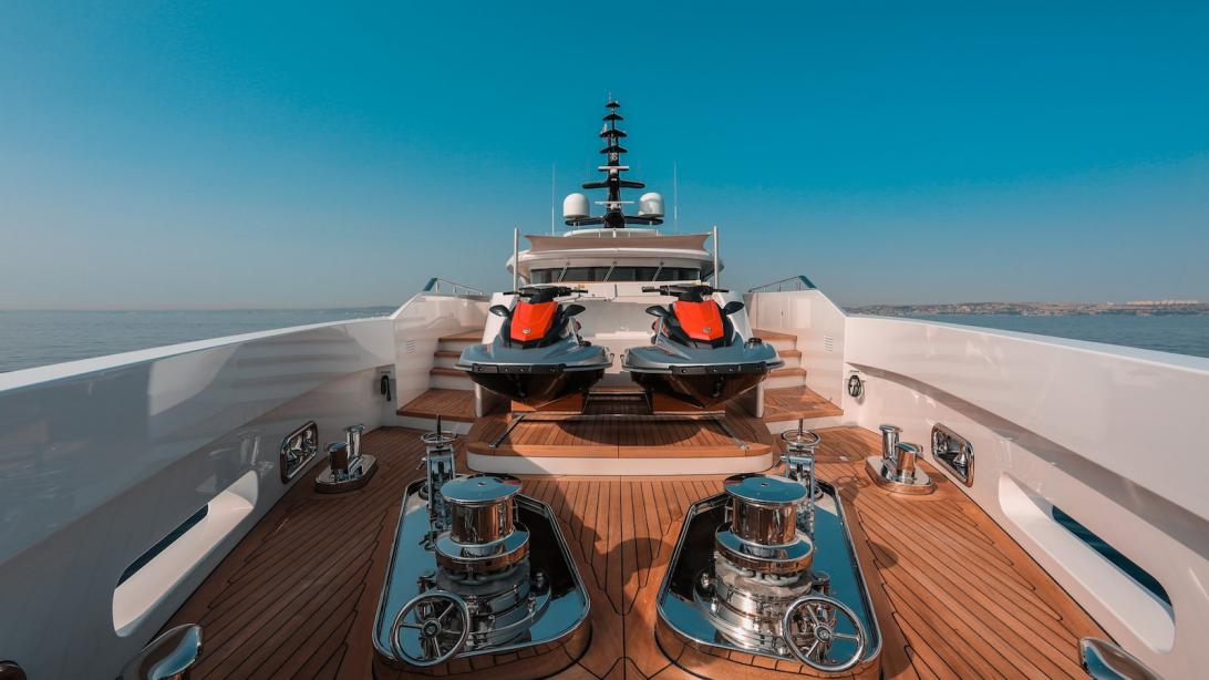 yacht Starburst III