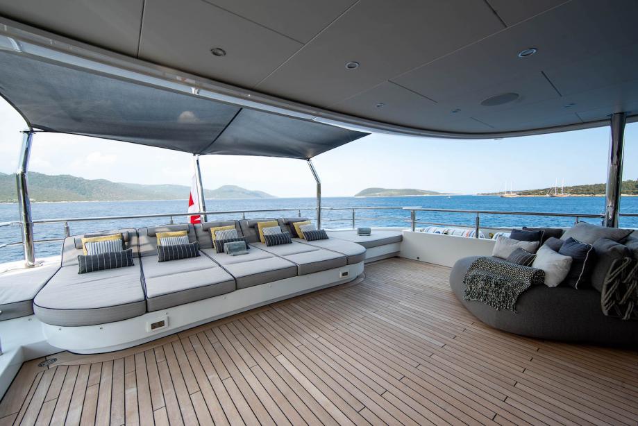 yacht Starburst III