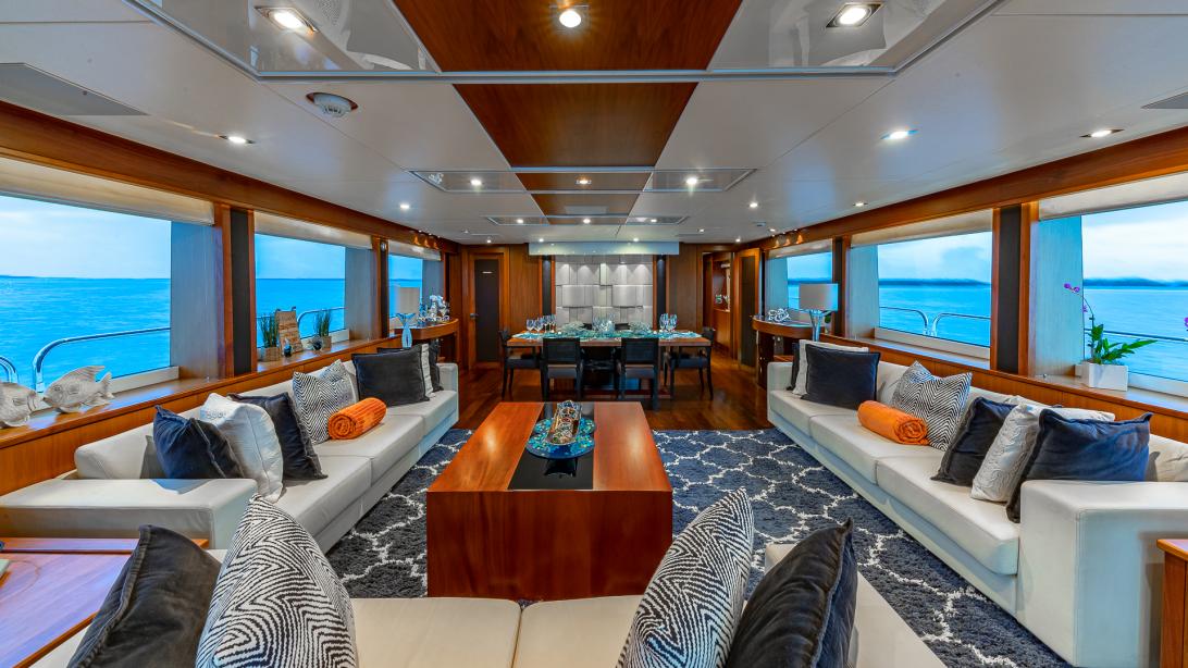yacht Emrys