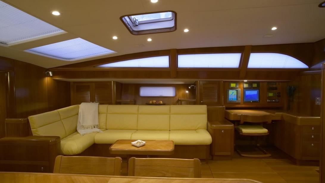 yacht Nazca