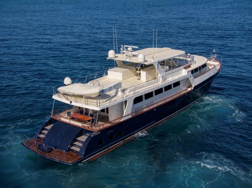 yacht Virginia Sea