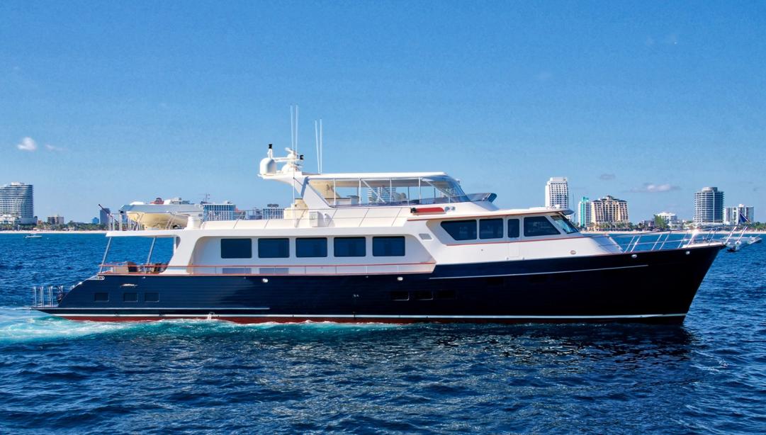 yacht Virginia Sea