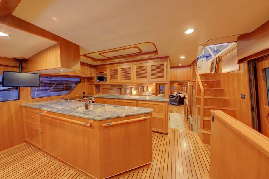 yacht Virginia Sea