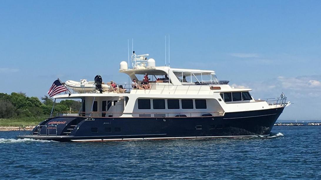 yacht Virginia Sea