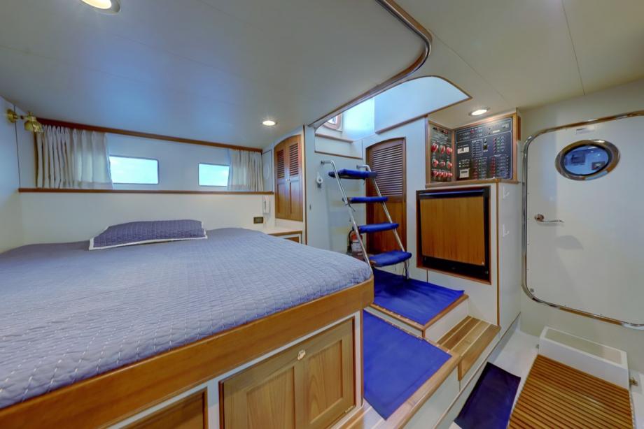 yacht Virginia Sea