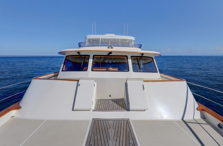 yacht Virginia Sea