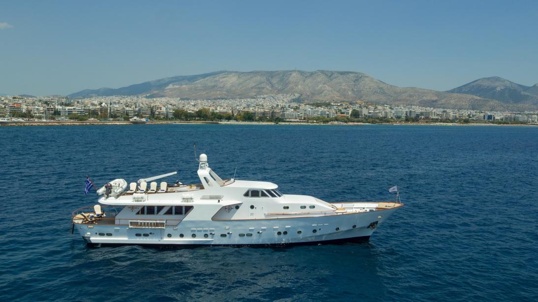 yacht Oceane II