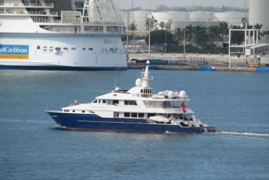 yacht Blue Star