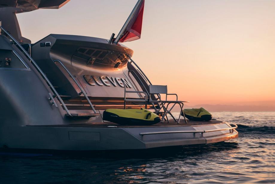 yacht Eleven I