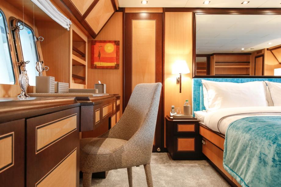 yacht The Office