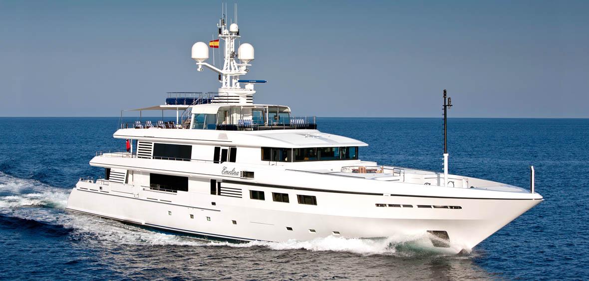 yacht Emelina