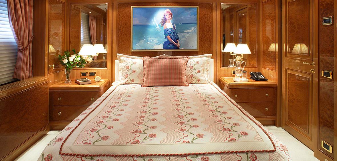 yacht Emelina
