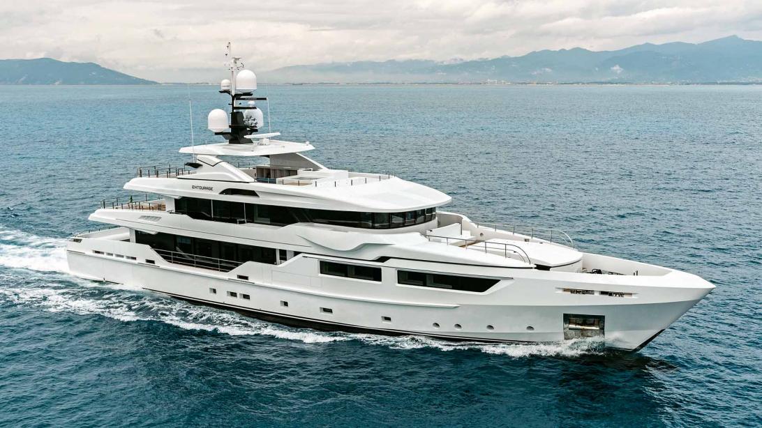 yacht Entourage