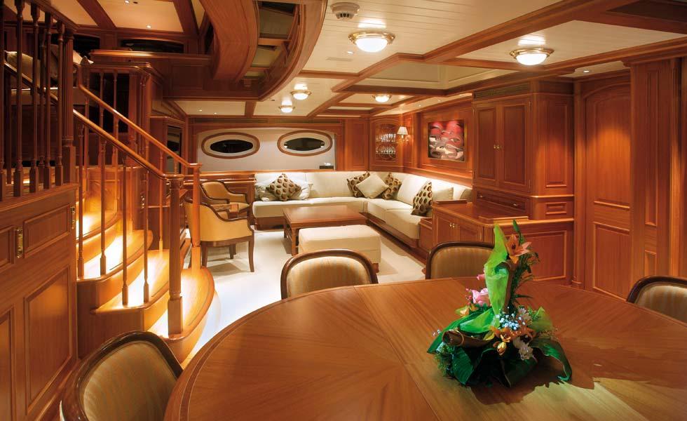 yacht Anne