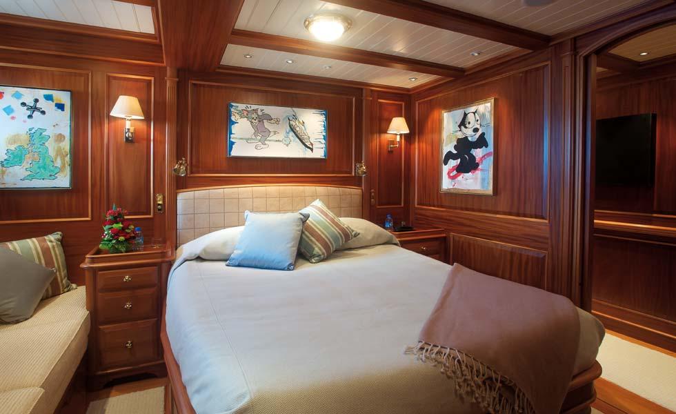 yacht Anne