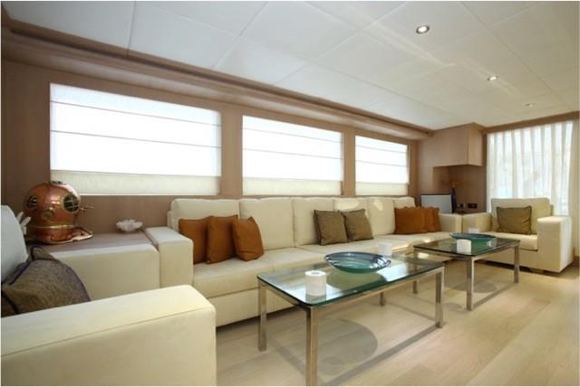 yacht Adagio