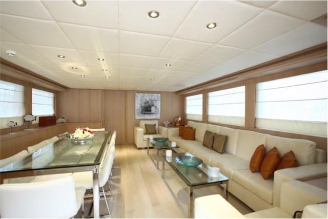 yacht Adagio