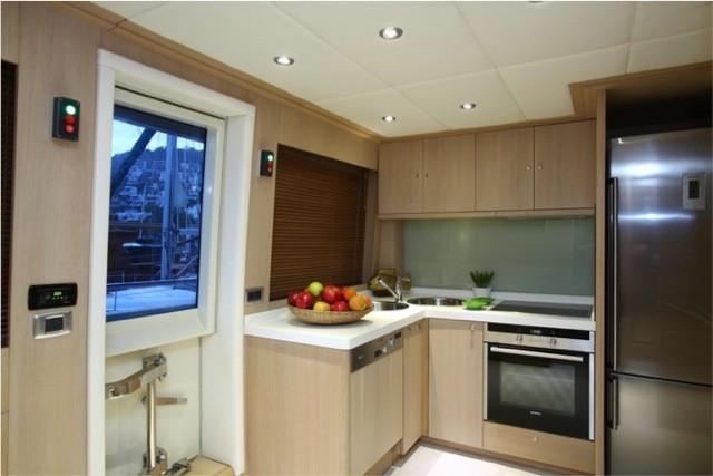 yacht Adagio