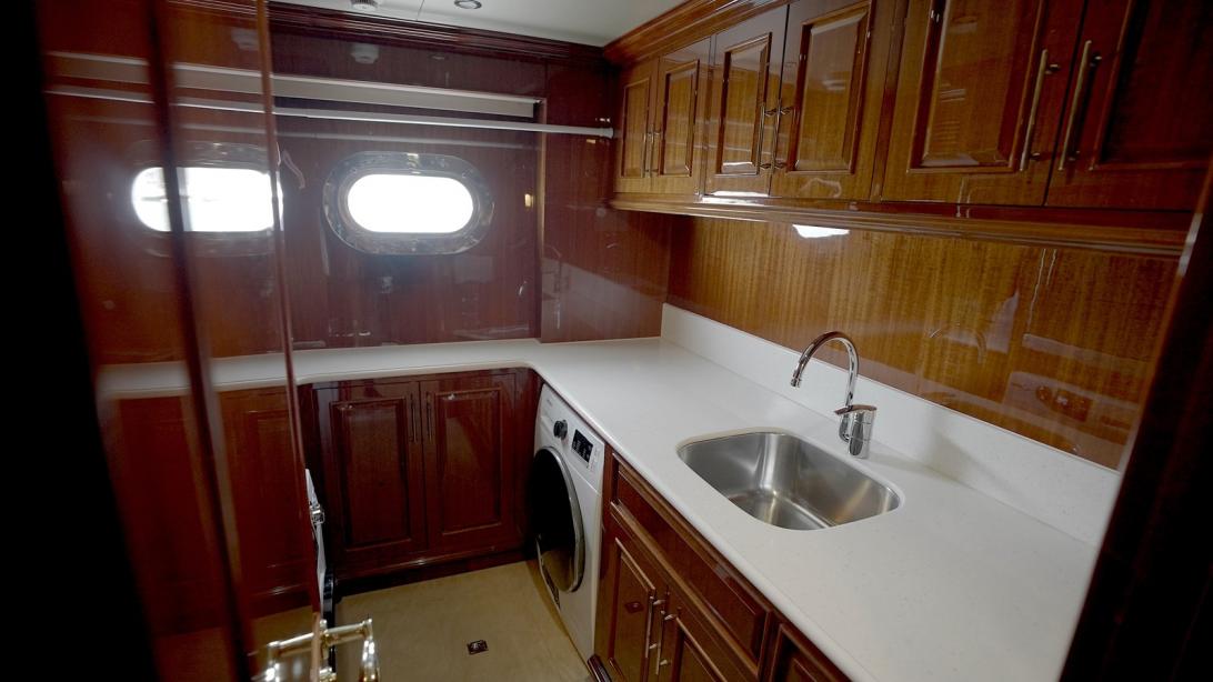 yacht Homecoming