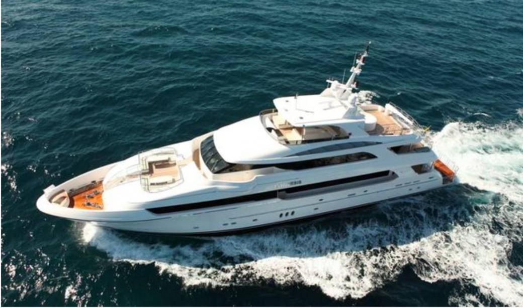 yacht Homecoming