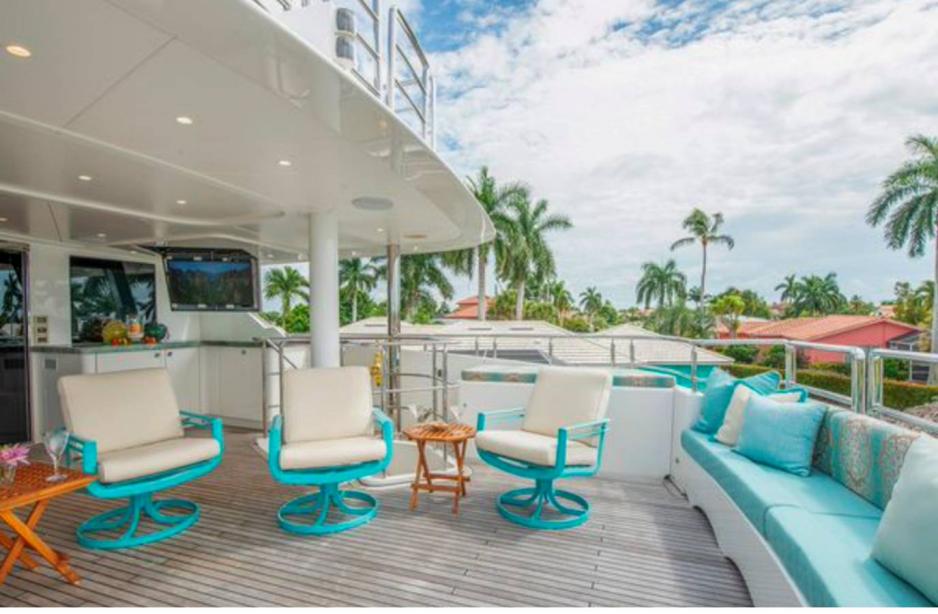 yacht Homecoming