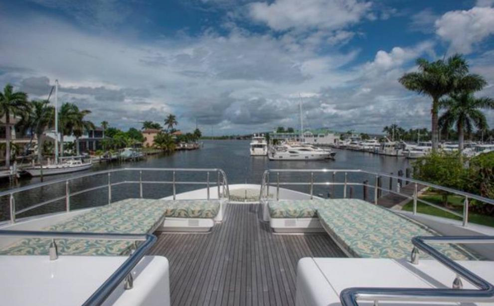yacht Homecoming