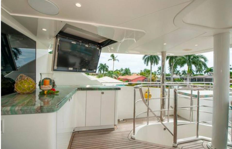 yacht Homecoming