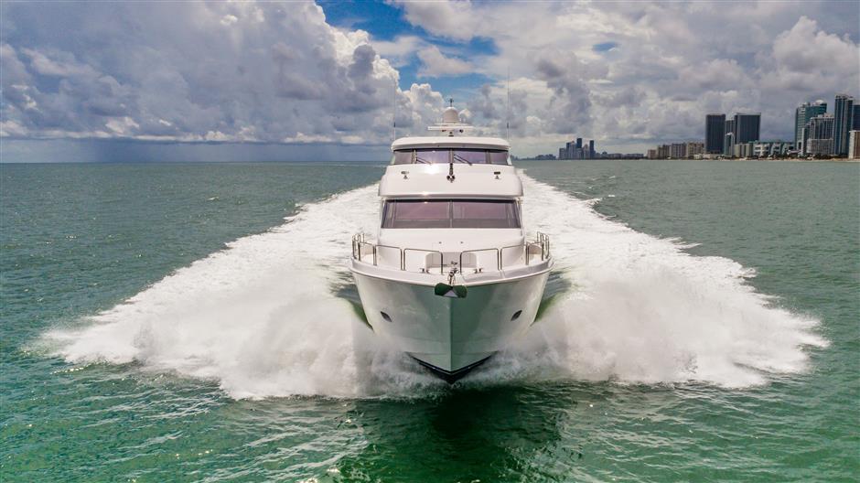 yacht Endless Venture