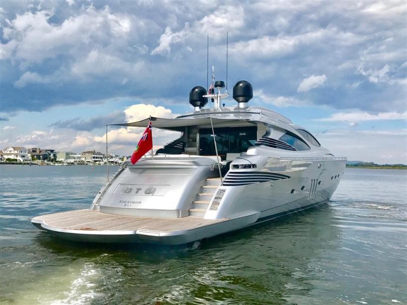 yacht All or Nothing