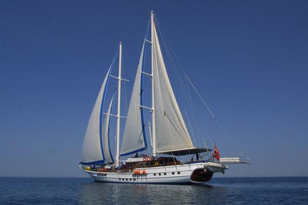 yacht Aegean Clipper