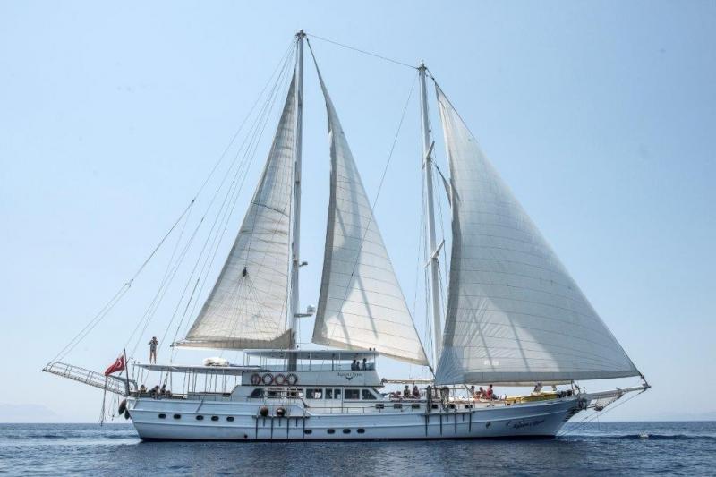 yacht Aegean Clipper