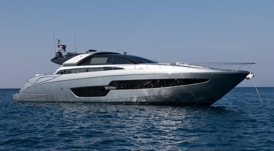 yacht Unknown