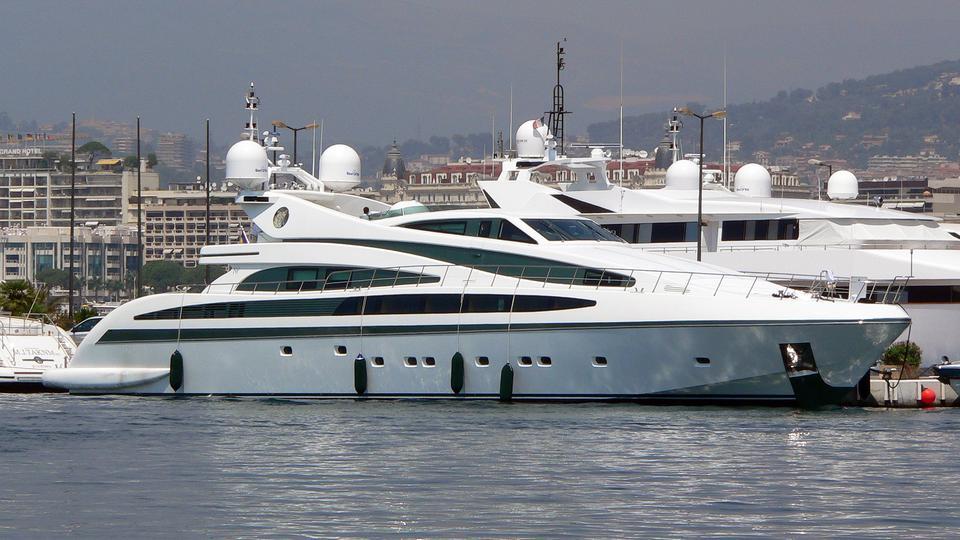 yacht Alfa XII