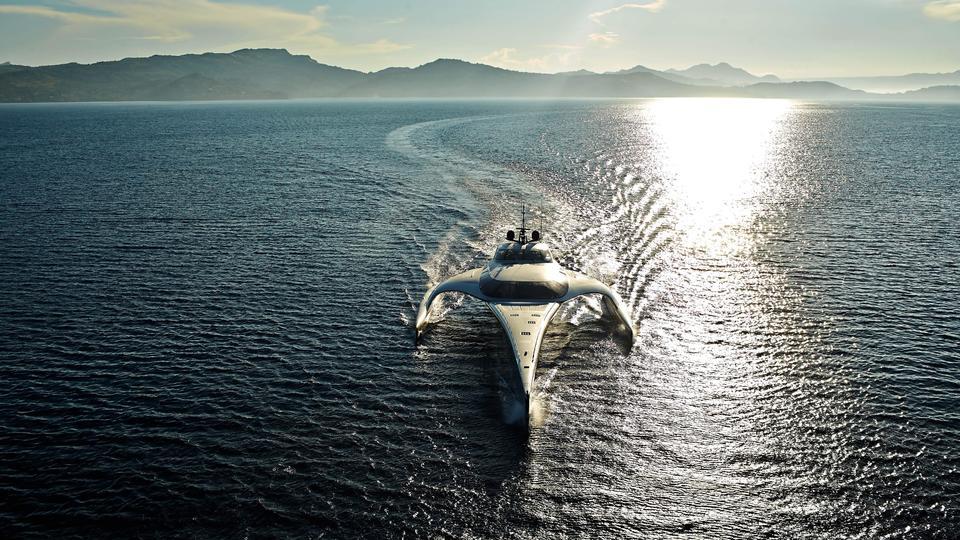 yacht Adastra