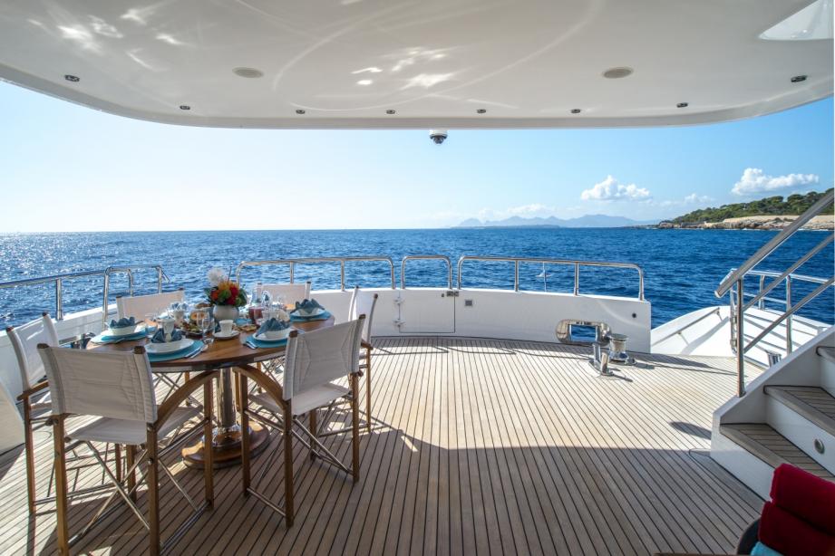 yacht Slo Mo Shun