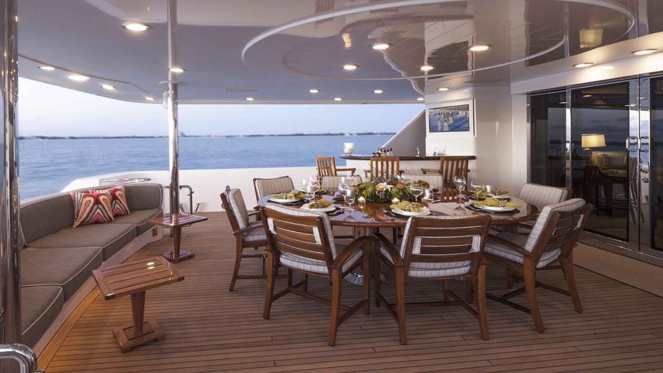 yacht All Inn