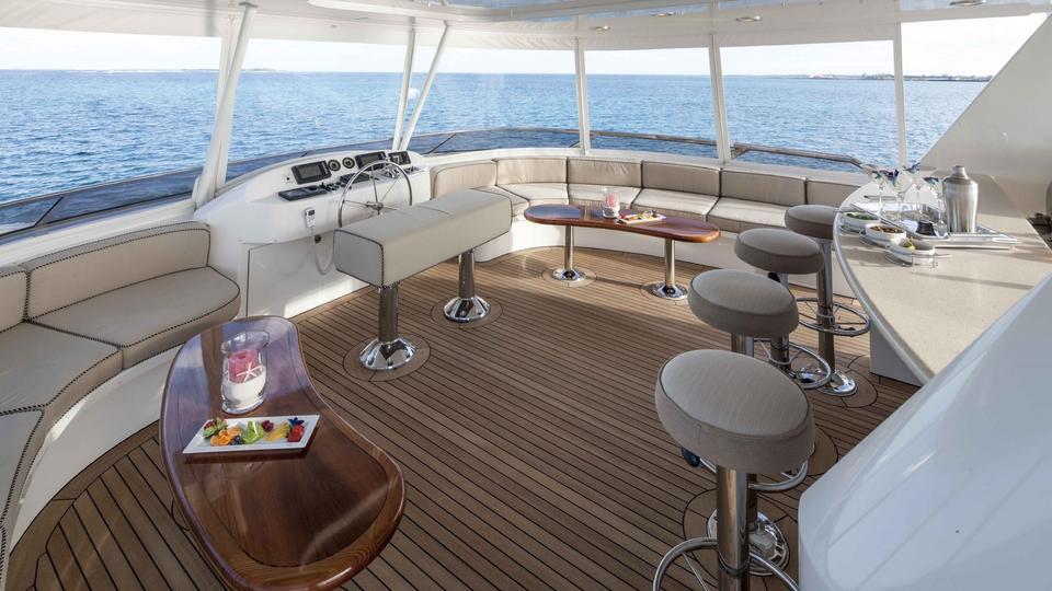 yacht All Inn