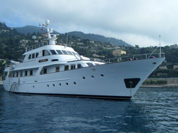 yacht Favorita