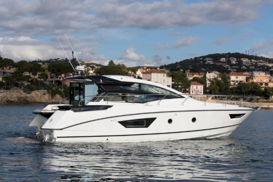 yacht Beneteau Gran Turismo 46