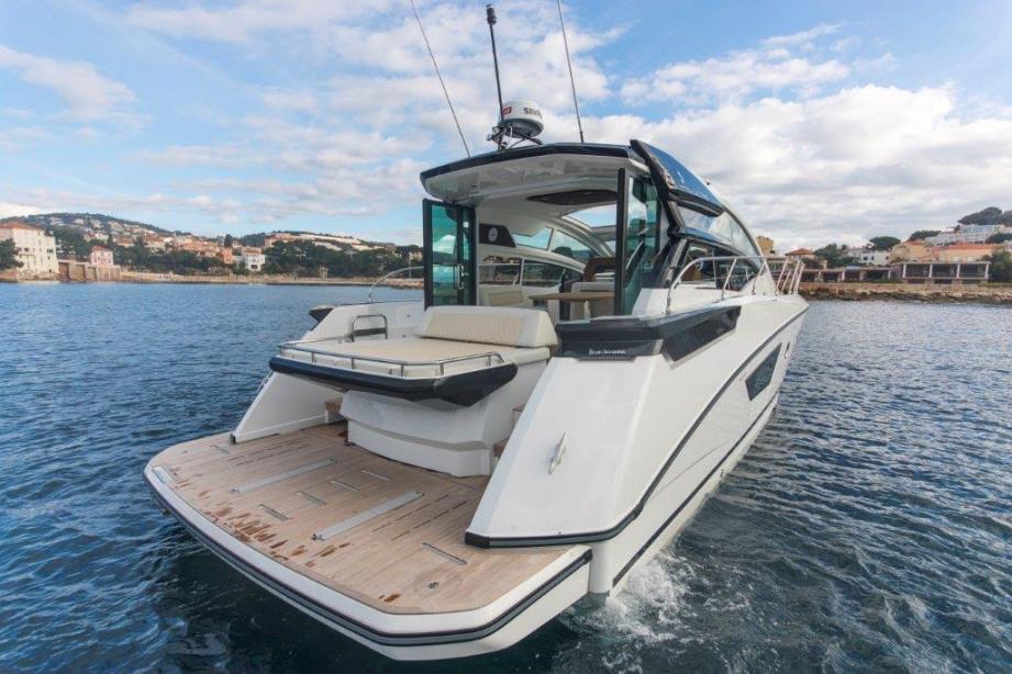 yacht Beneteau Gran Turismo 46