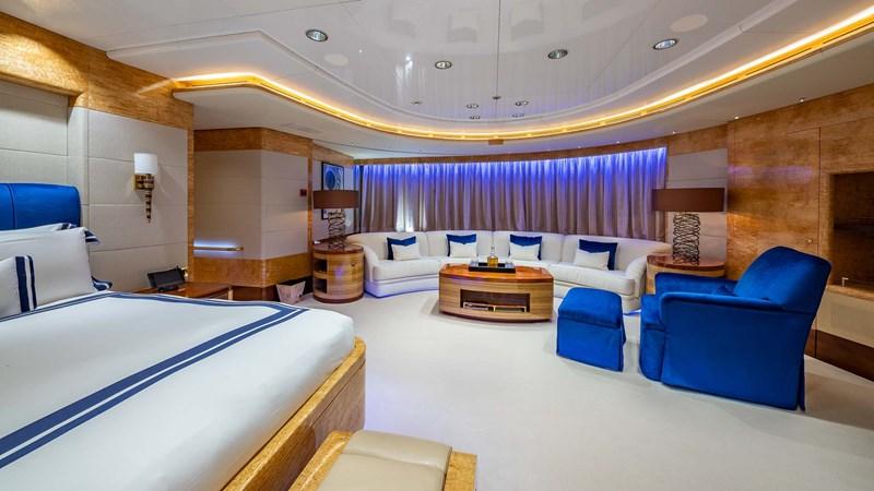 yacht Amadeus