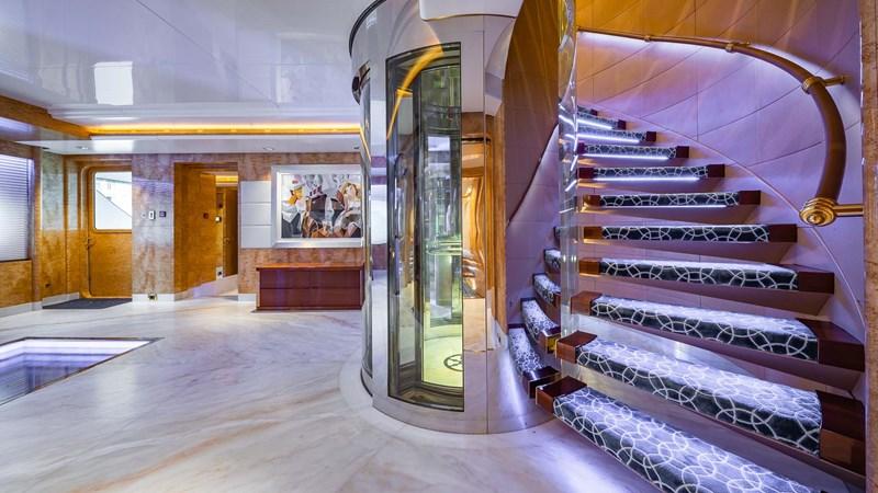 yacht Amadeus