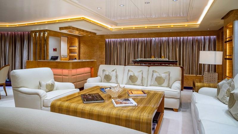 yacht Amadeus