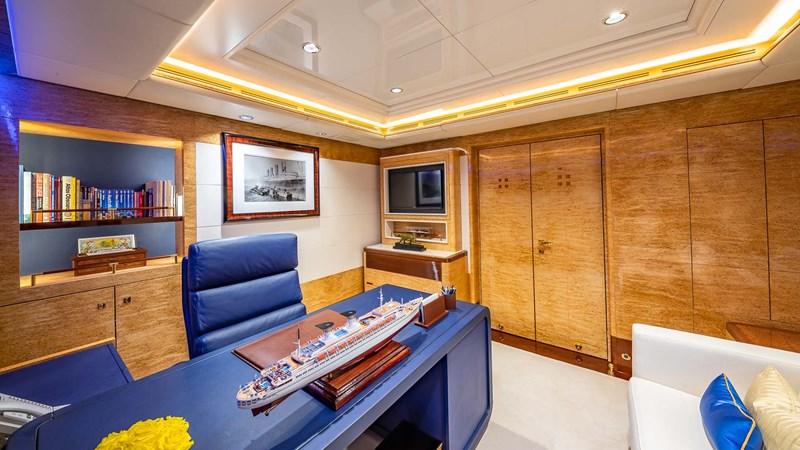 yacht Amadeus