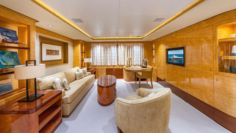 yacht Amadeus