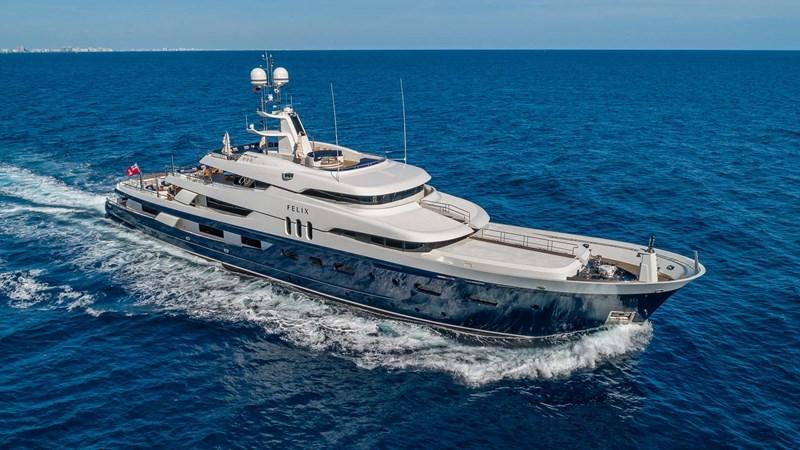 yacht Amadeus