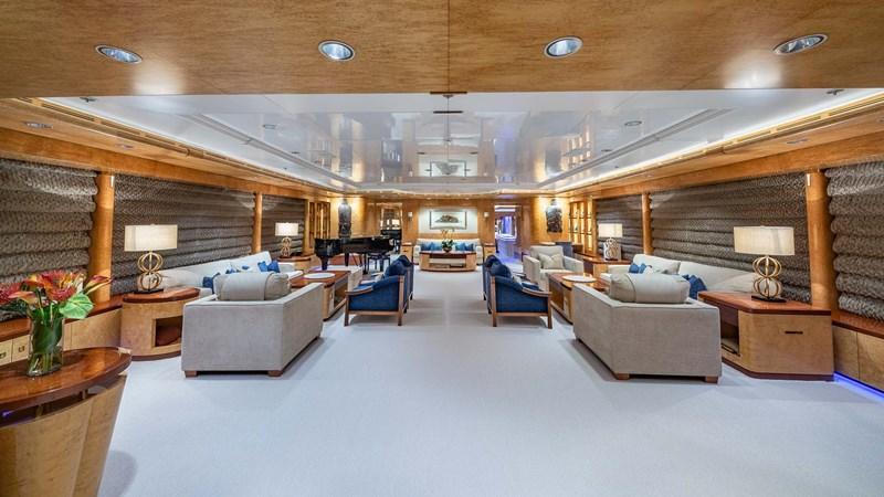 yacht Amadeus